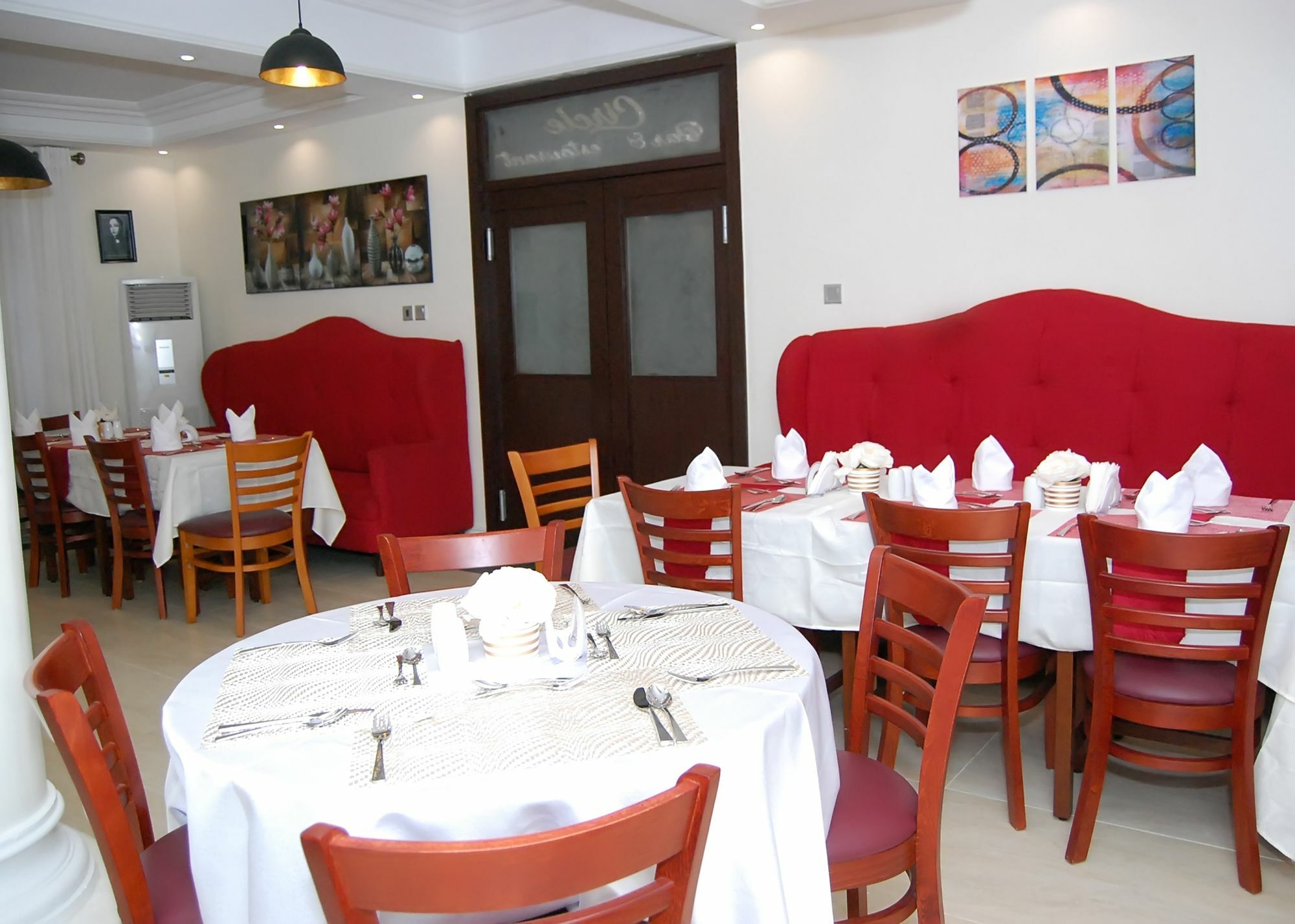 The Montrose Hotel Lekki Exterior photo
